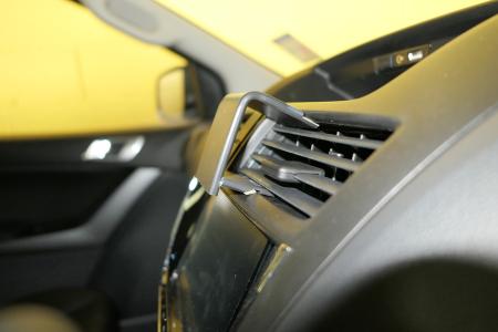 Premium Car Phone Holder Solutions for Safe Driving